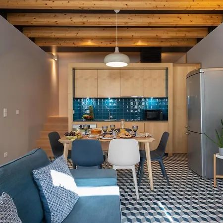 Stylish Luxurious House - River View Holiday home