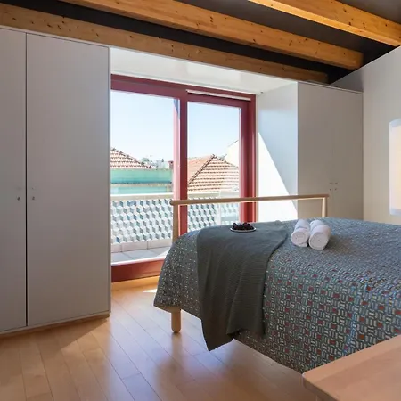 Stylish Luxurious House - River View