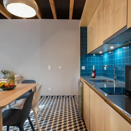 Stylish Luxurious House - River View Holiday home